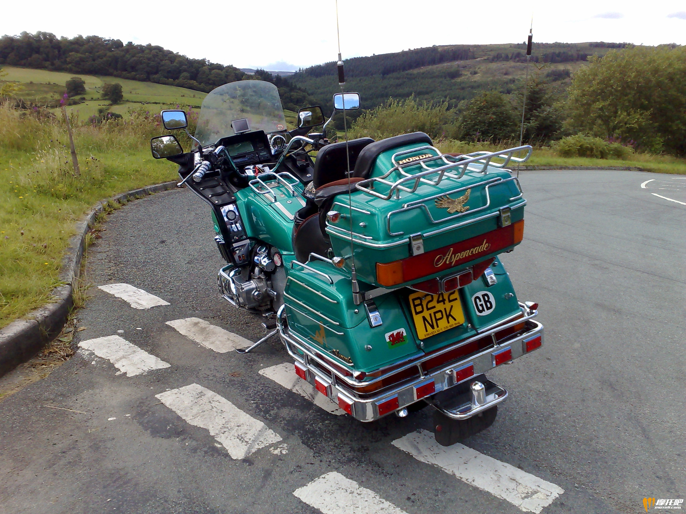 goldwing001.jpg