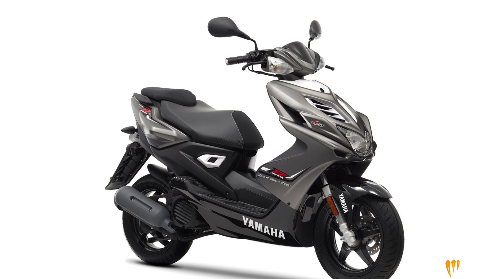2014-Yamaha-Aerox-4-010.jpg