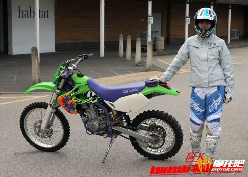 1996 Kawasaki KLX 25019.jpg