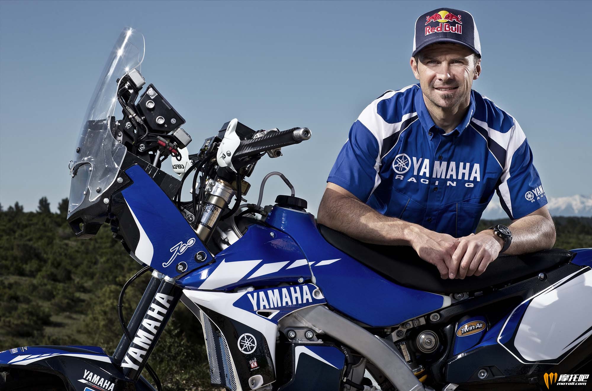 Cyril-Despres-Yamaha-Motor-France-2014-Dakar-Rally-03.jpg