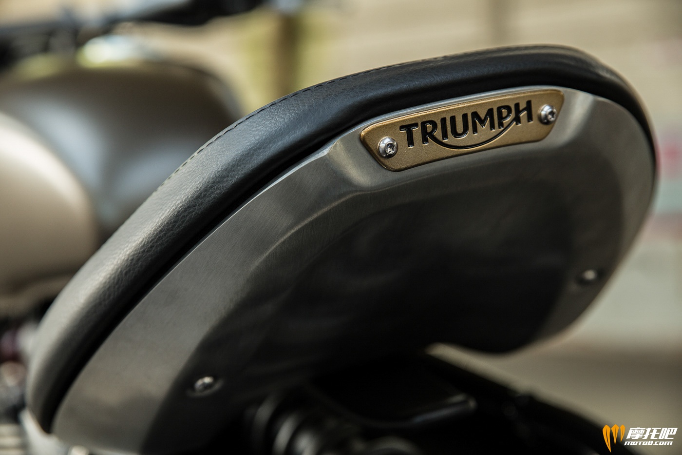 Triumph-Bobber-4-of-15.jpg