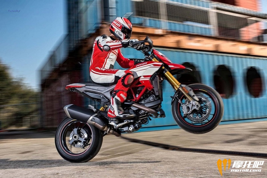 2016-Ducati-Hypermotard-939-SP-2.jpg