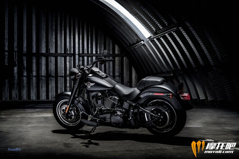 2017-Harley-Davidson-Low-Rider-S1.jpg