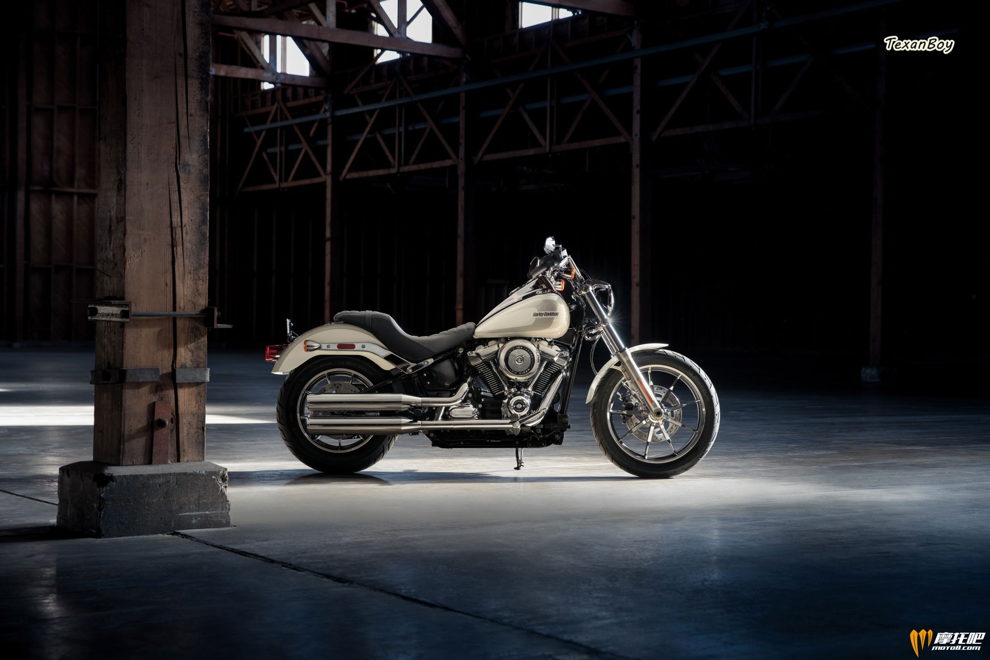 2018-Harley-Davidson-Low-Rider1.jpg