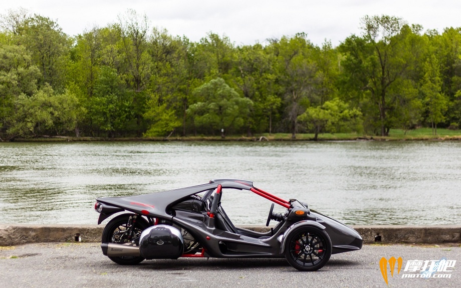 75706_2016_campagna_motors_T-Rex_16S.jpg