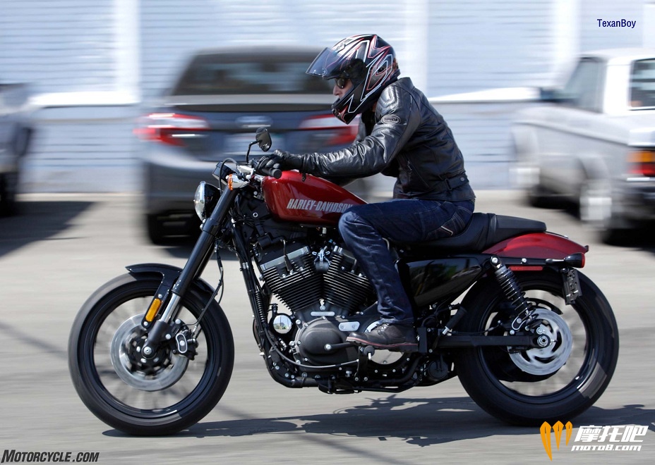 070816-Urban-Sport-Cruiser-2016-harley-davidson-roadster_RWN3147.jpg