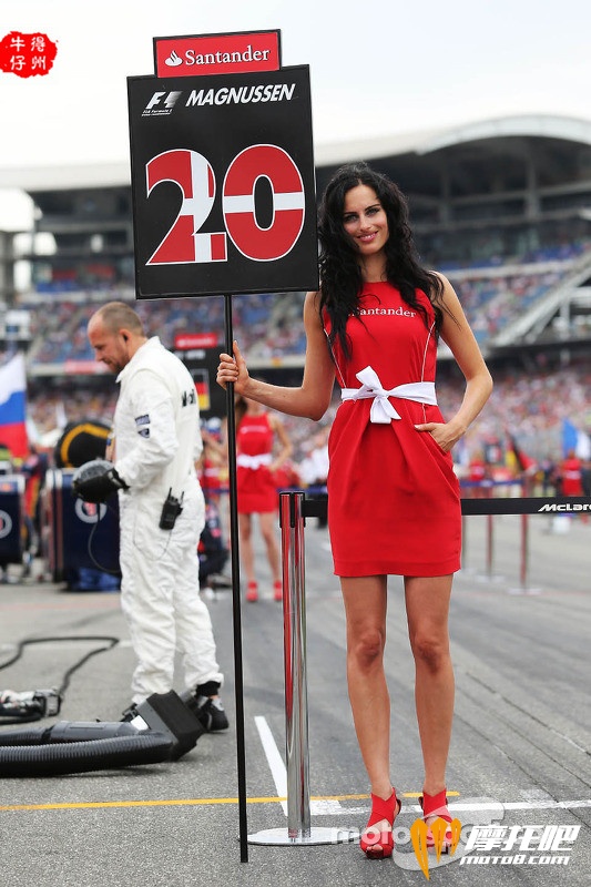 f1-german-gp-2014-a-grid-girl.jpg