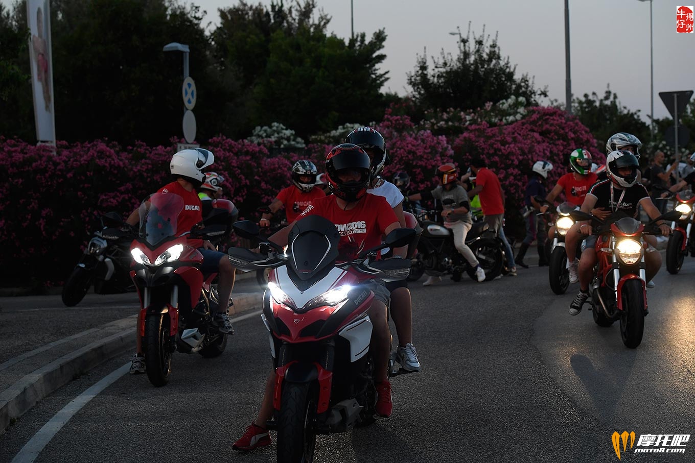 foto_world_ducati_week_misano_2016-181.jpg