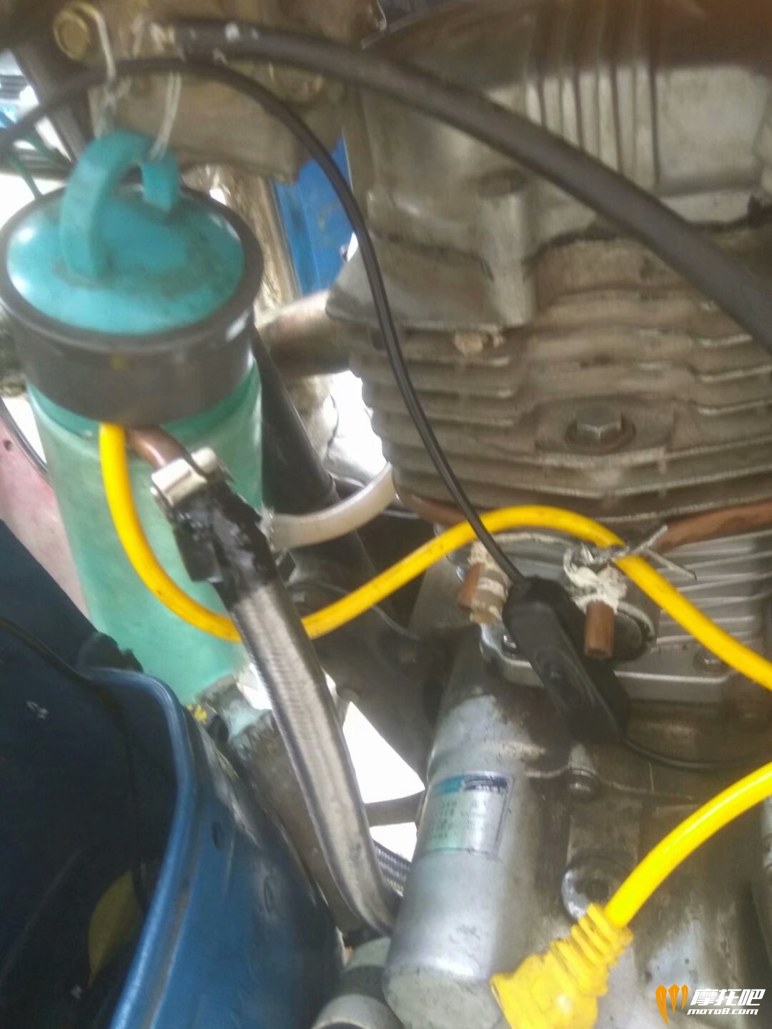 带水泵和加热棒同时可以加防冻液的机油升温装置，所有烧油和烧气的发动机都适用。