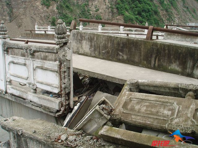 震后一年的北川县城