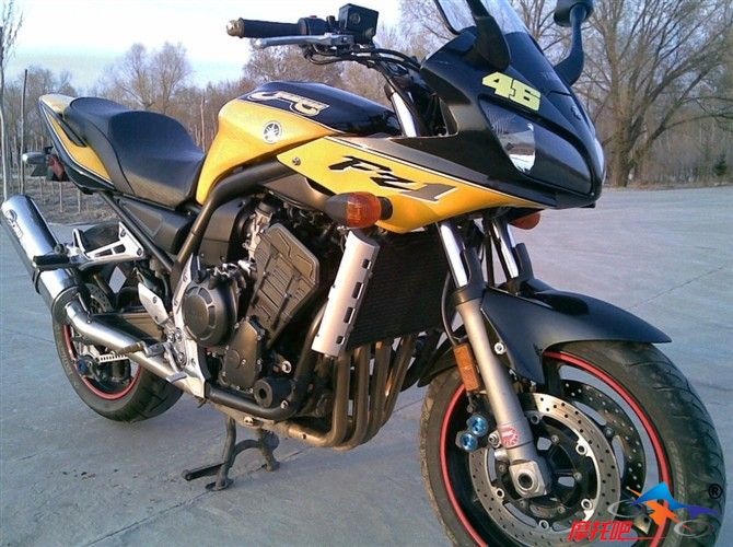 FZ1000.jpg