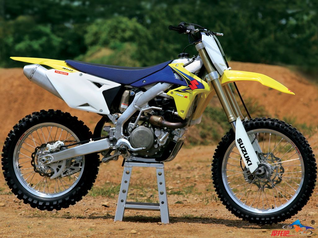 Suzuki_RM-Z_450_2008_07_1024x768.jpg